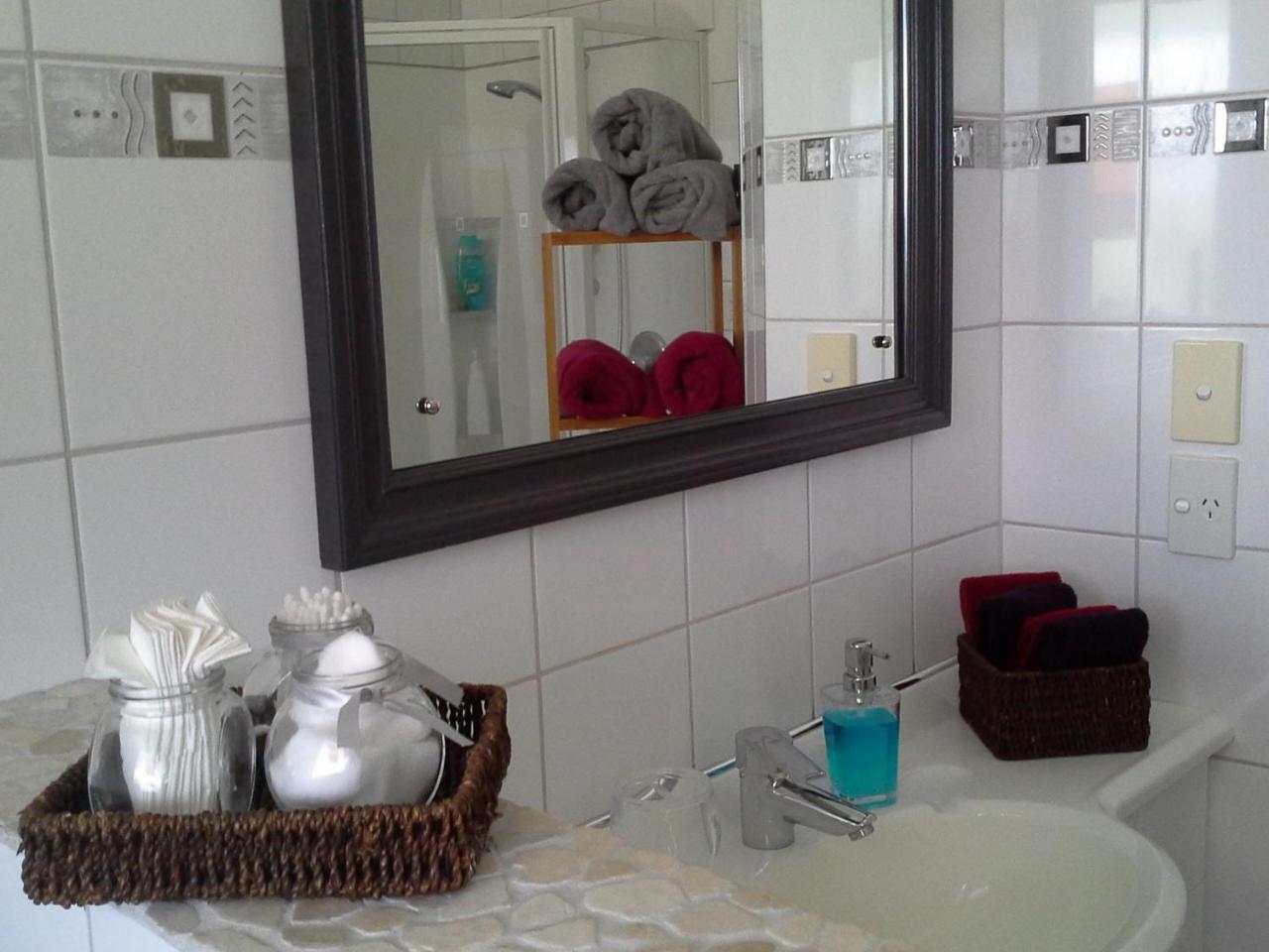 The Little Gem Hotel Waitara Luaran gambar